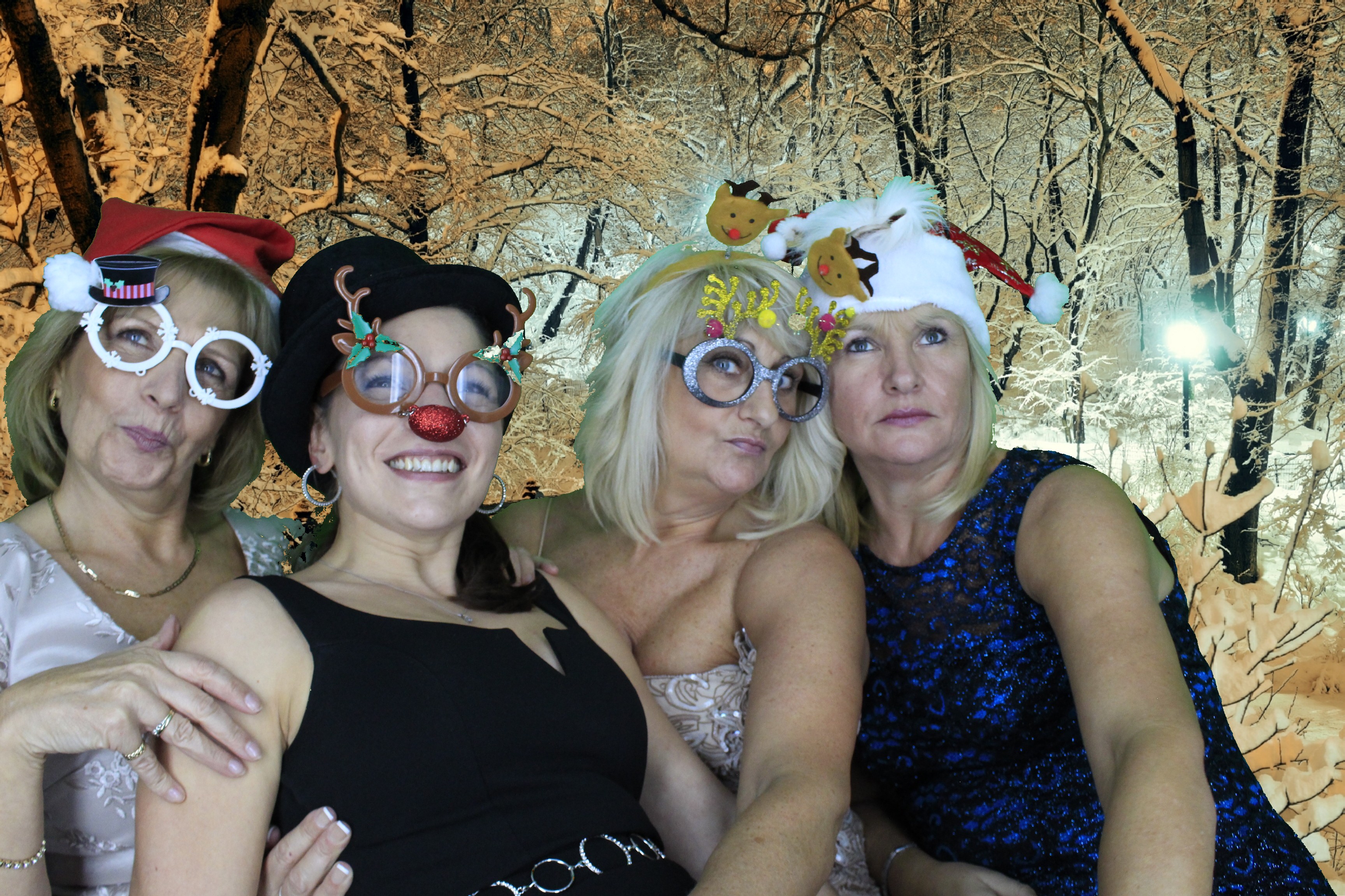 Silvermere Christmas Party  | View more photos from the event at gallery.myphotoboothexperience.co.uk/u/MyPhotoBoothExperienceLtd/Silvermere-Christmas-Party-0